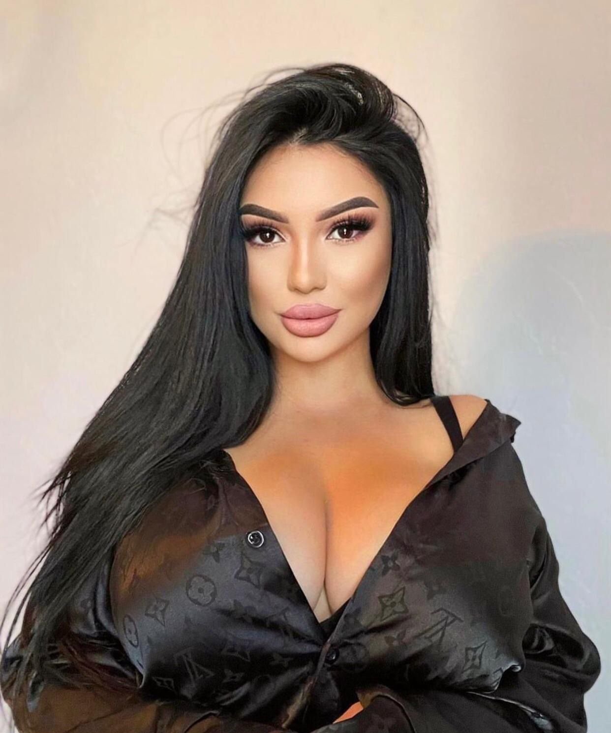 Ünalan Göz Kamaştıran Kadın Escort Neval
