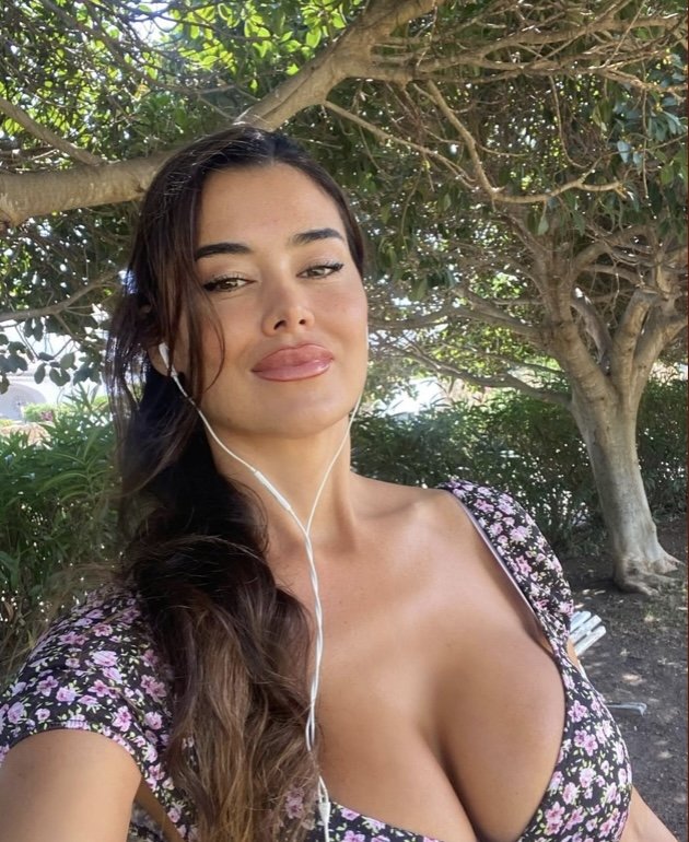 Başkale İleri Düzey Kadın Escort Hacer