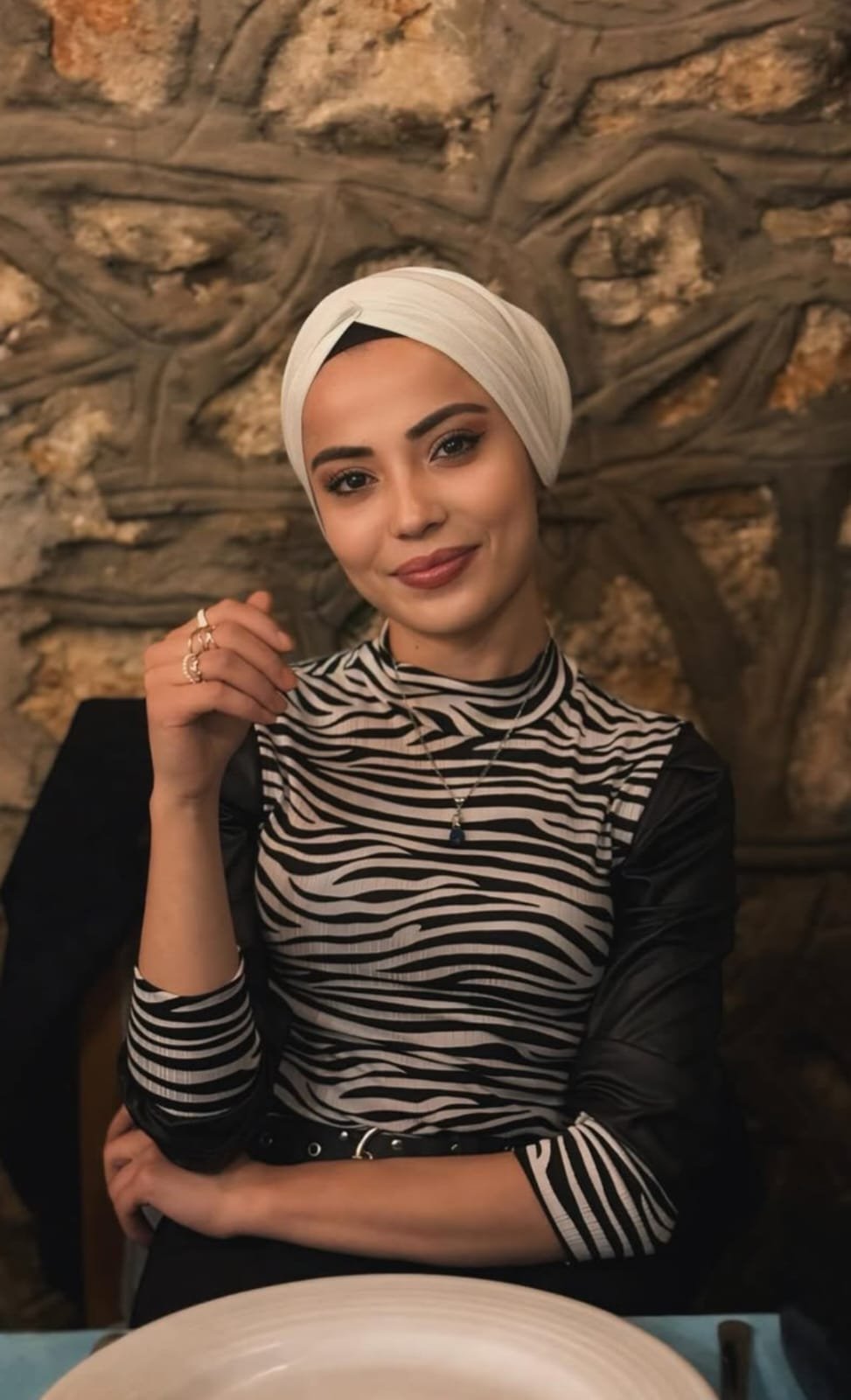 Gümüşyaka Aşkı Yüksek Kadın Escort Beren